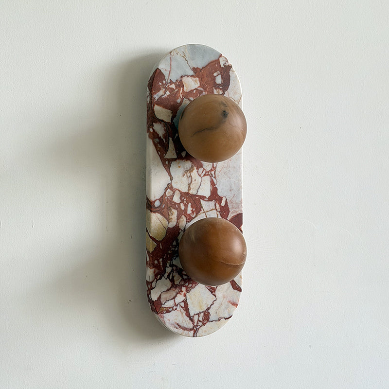 Gramercy Marble Globe Wall Sconce — D 16cm x H 44cm / ∅ 6.3″ x H 17.3″; Red & Brown Alabaster