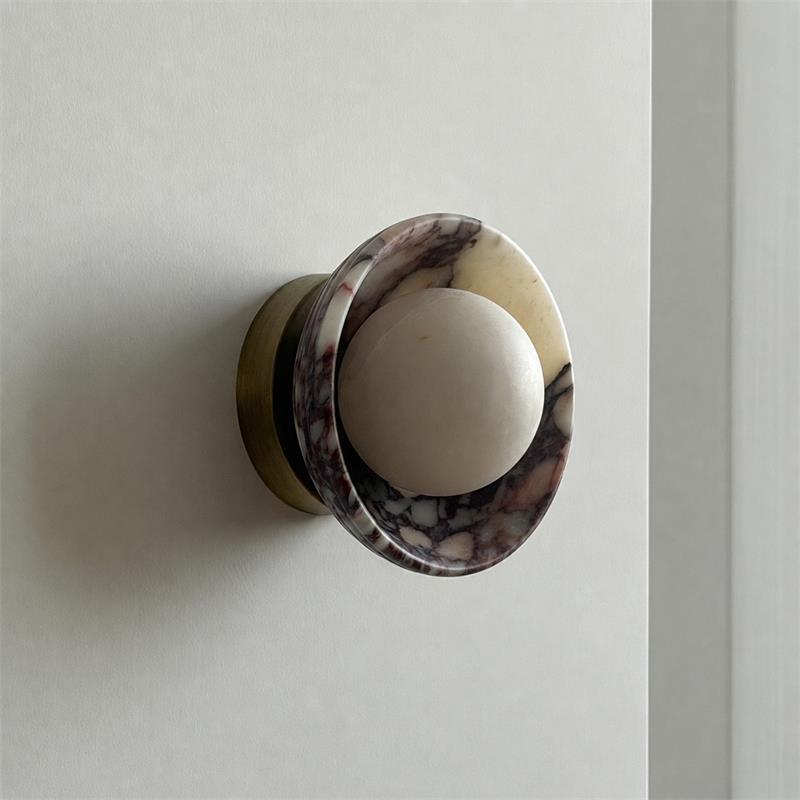 Avelune Organic Modern Marble Wall Sconce — D 17cm x W 13cm x H 17cm / ∅ 6.7″ x W 5.1″ x H 6.7″; Purple marble & White Spanish alabaster