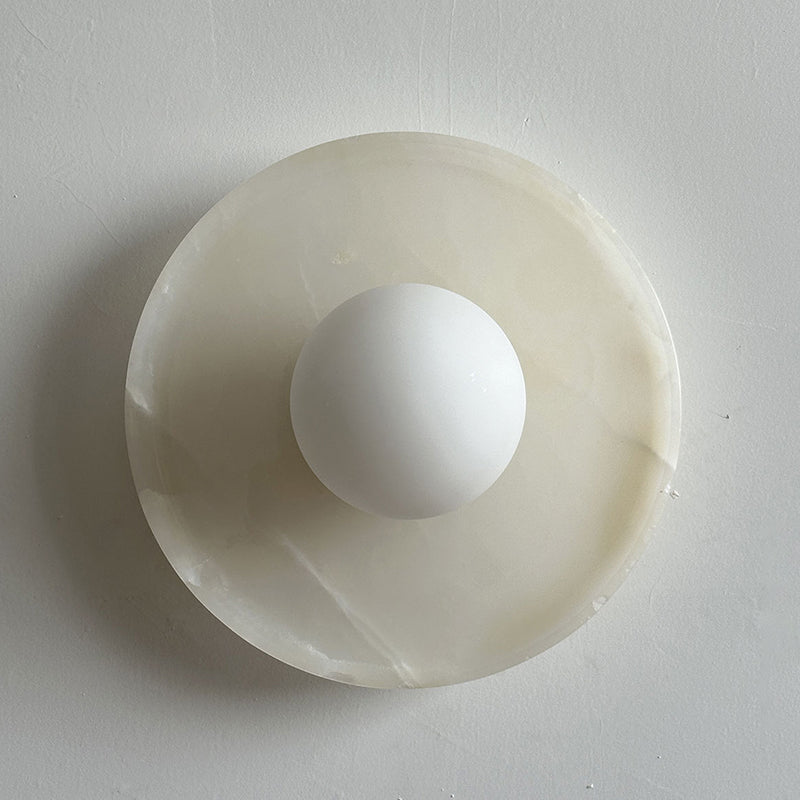 Marvielle Marble Onyx Globe Wall Sconce — D 25cm x H 25cm / ∅ 9.8″ x H 9.8″; White onyx & White glass