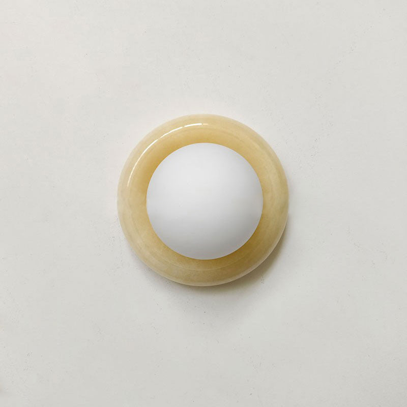 Novi Organic Modern Onyx Wall Sconce — D 14 × W 9.5 × H 14 cm / ∅ 5.5″ × W 3.7″ × H 5.5″; Light yellow