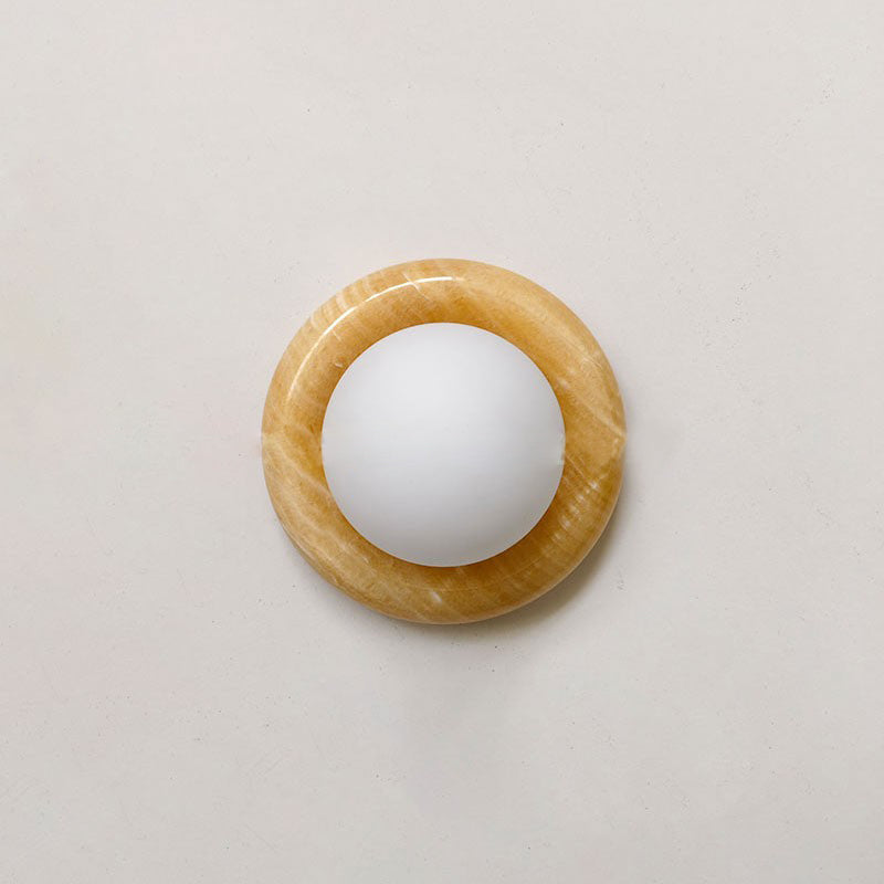 Novi Organic Modern Onyx Wall Sconce — D 14 × W 9.5 × H 14 cm / ∅ 5.5″ × W 3.7″ × H 5.5″; Yellow