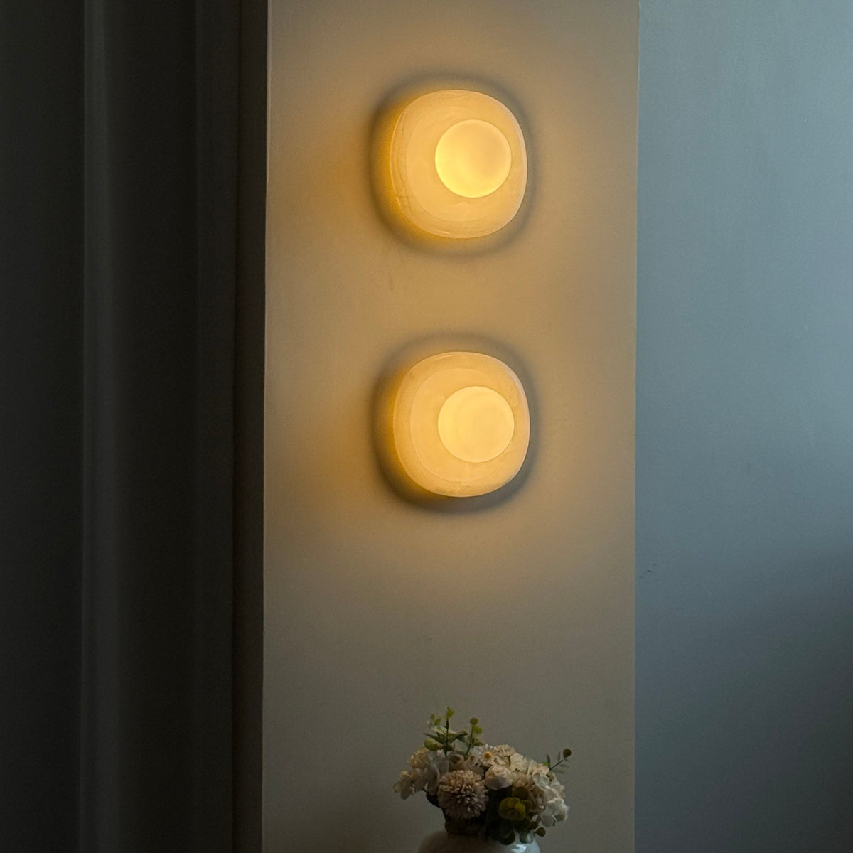 Orli Square Onyx Wall Sconce — AL-ST0331 — product view 2