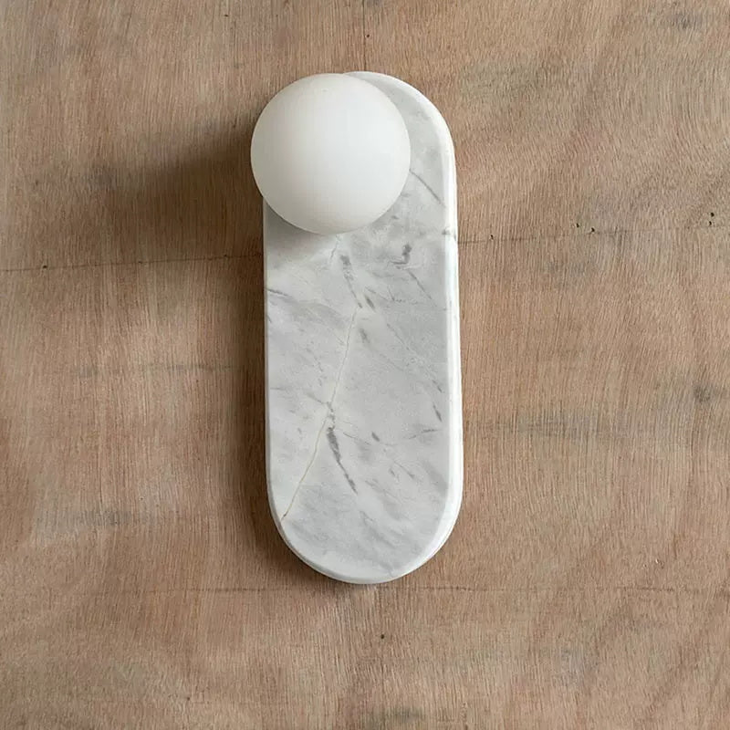 Lucie Organic Modern Onyx Wall Sconce — D 10cm x W 10cm x H 27cm / ∅ 3.9″ x W 3.9″ x H 10.6″; White