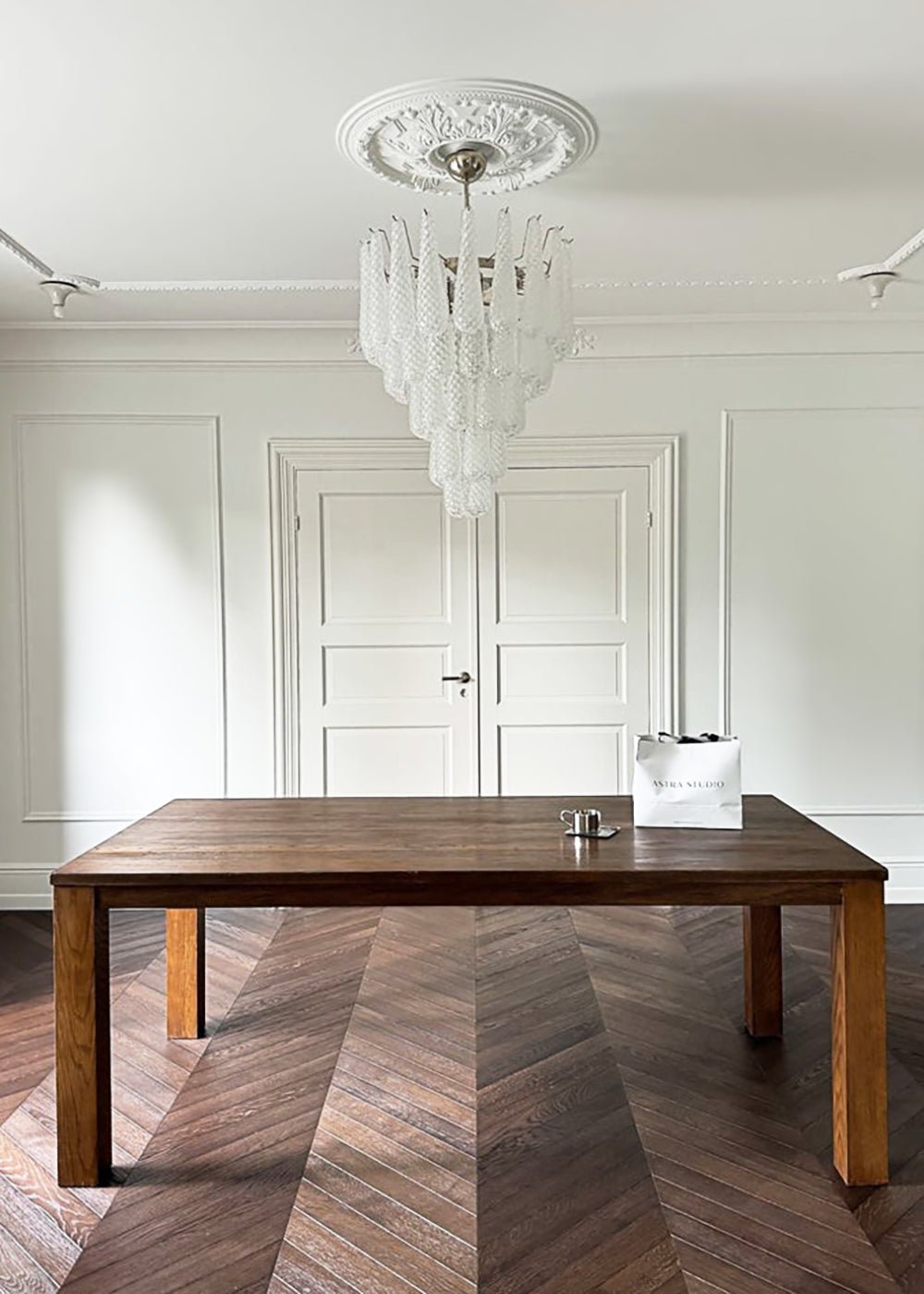 Water Drop Textured Glass Pendant Lamp - Modern Luxury for Large Spaces