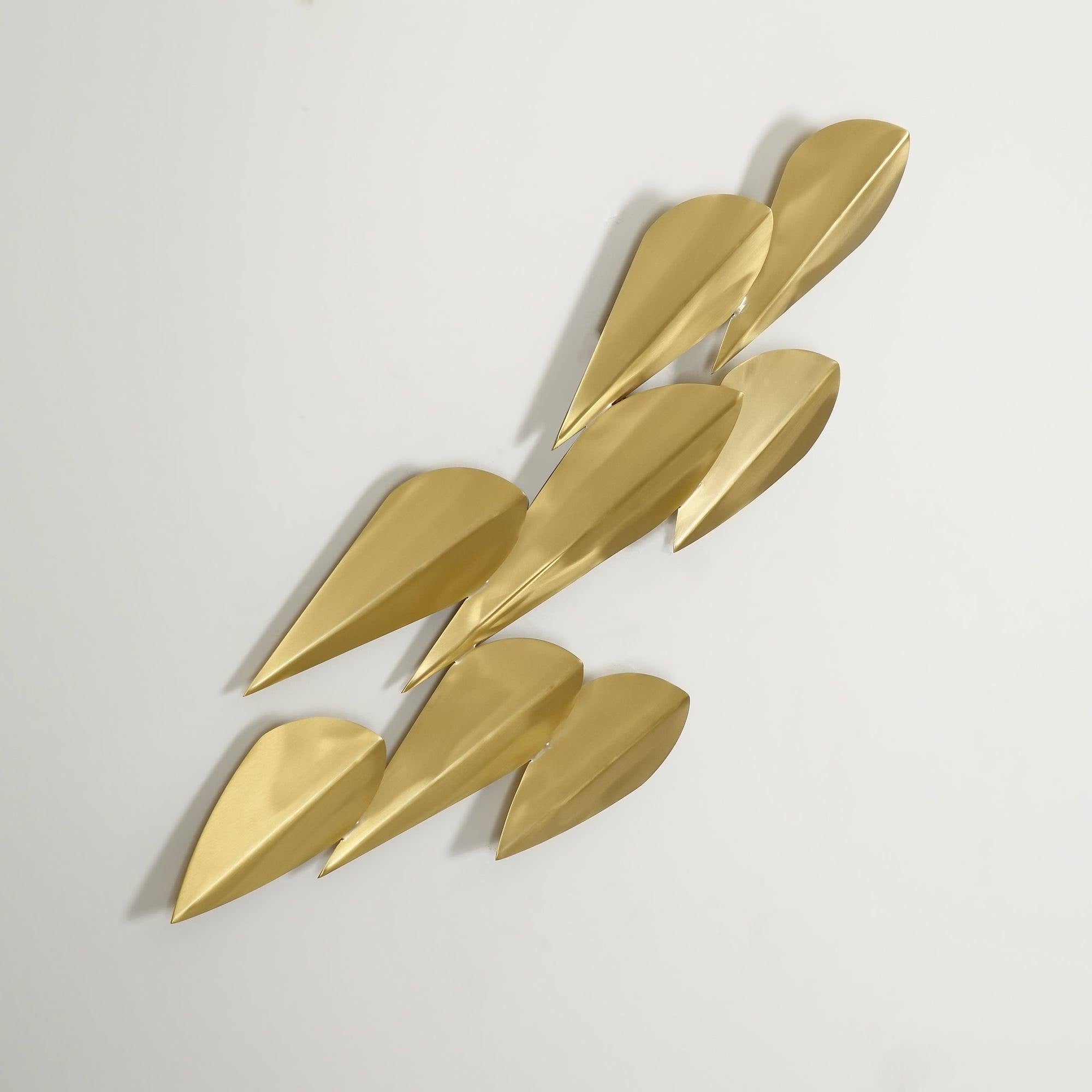 1273 11-leaf brass wall light extended lighting view
