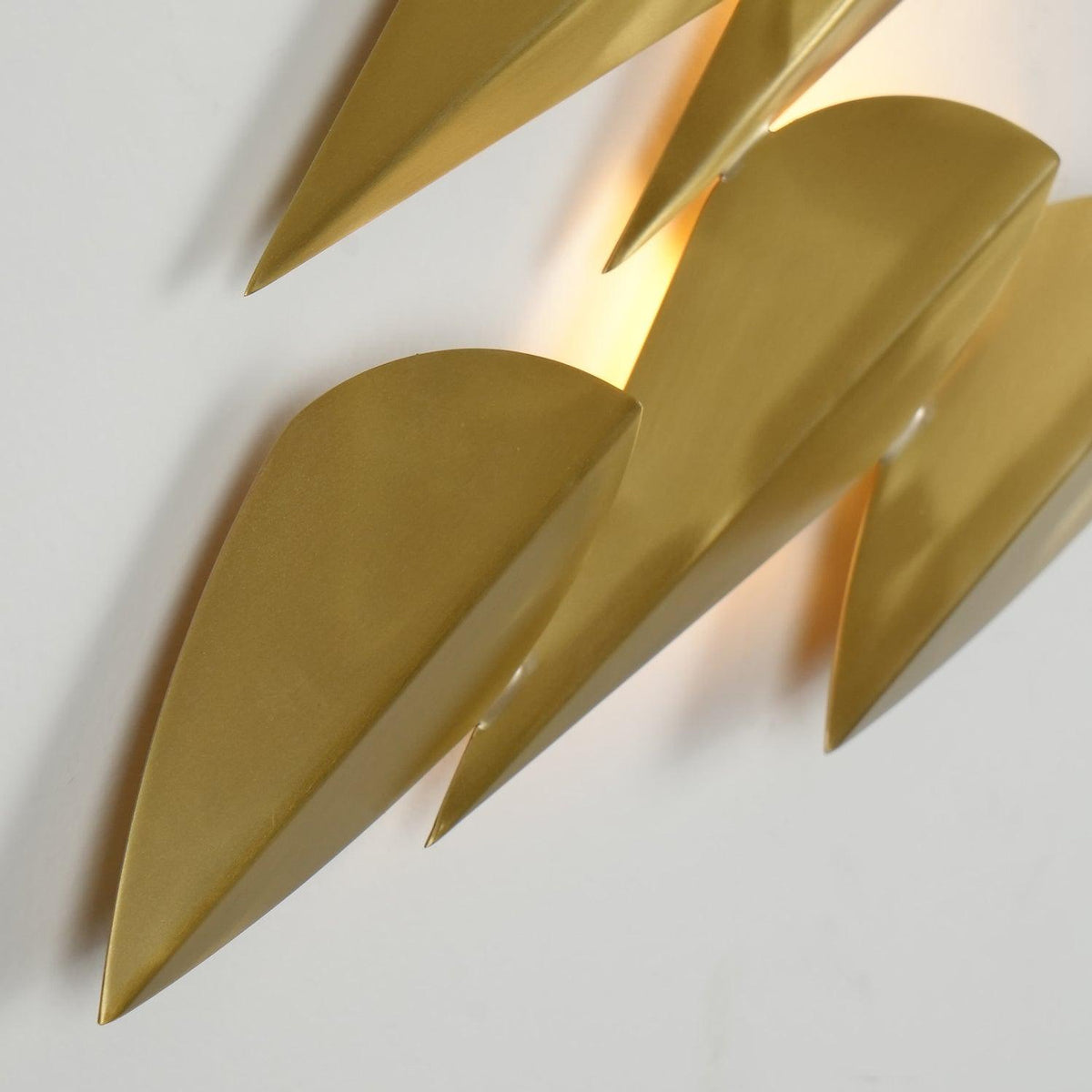1273 brass leaf wall light finish and edge detail
