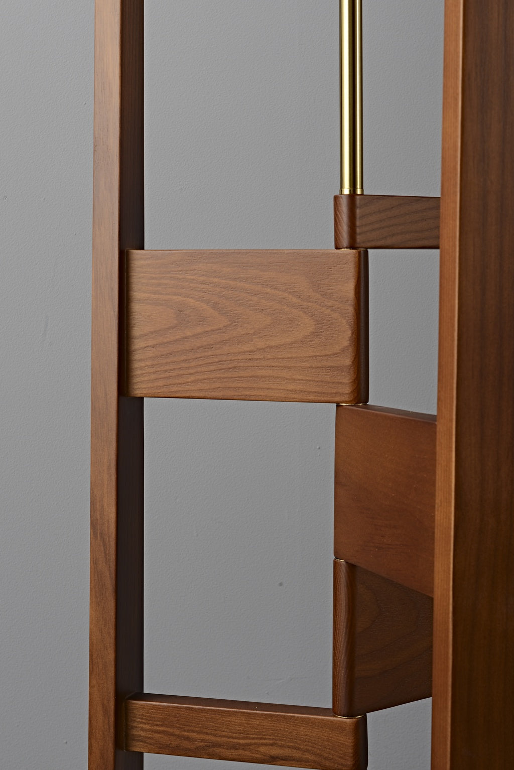 Ashverelle ash wood floor lamp — fabric edge and wooden frame detail