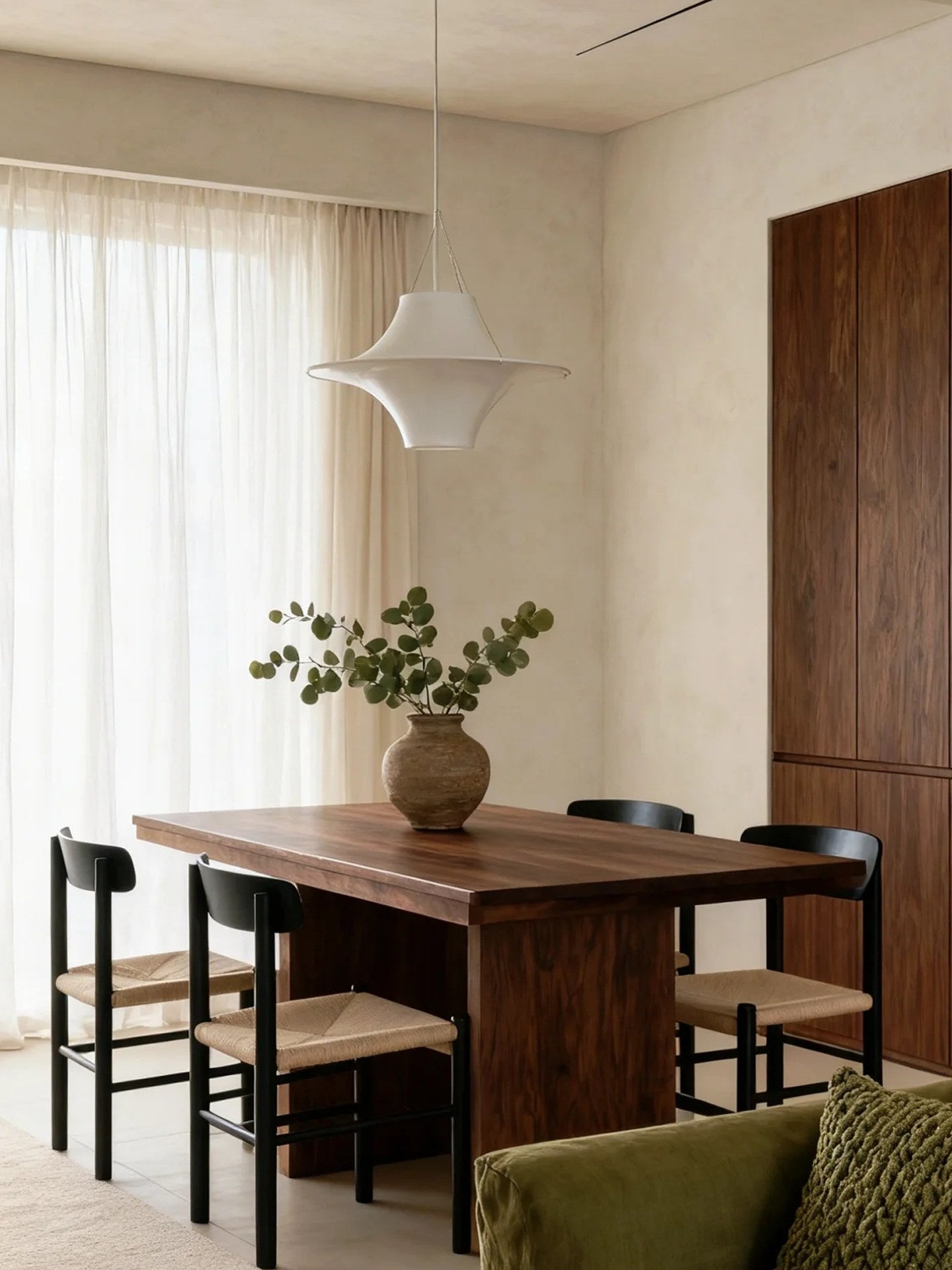 White Acrylic Saucer Pendant Light - 10 3-4主图2