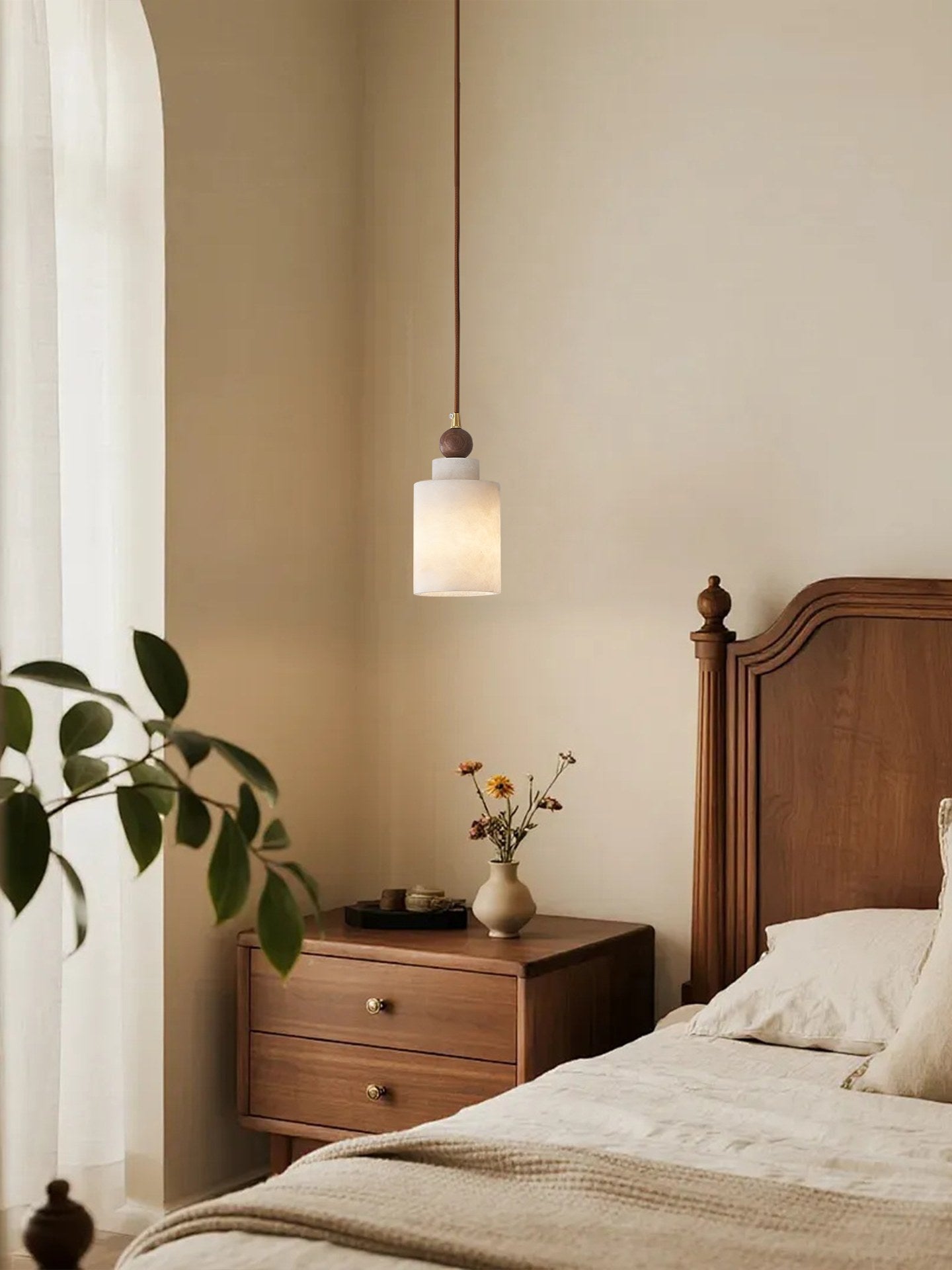 Spanish Marble and Walnut Cylinder Pendant Light - 10 场景 (2)
