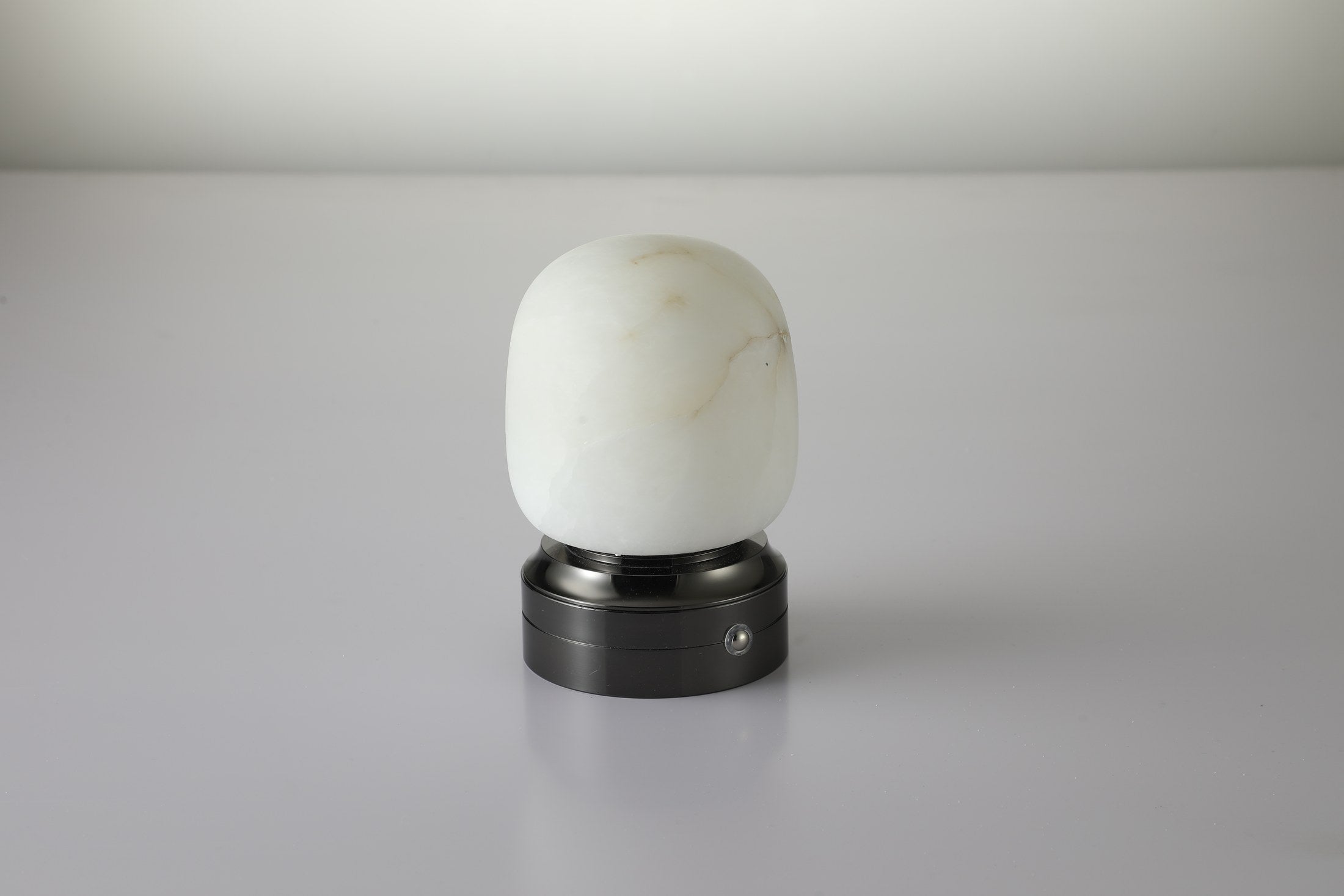Spanish Alabaster USB Touch Table Lamp - 12 EOS 5D Mark IV_97024