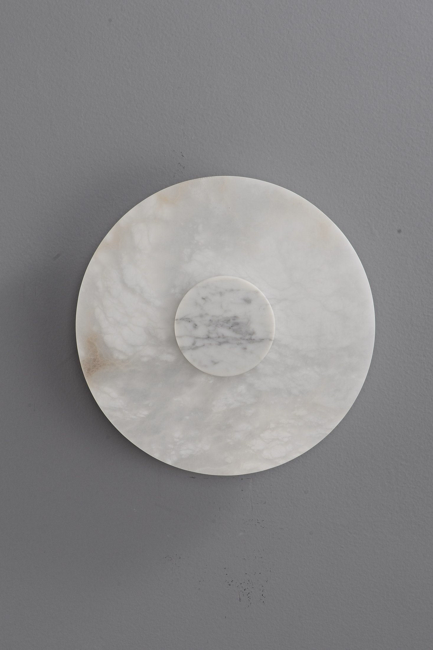 Spanish Alabaster and Marble Round Wall Sconce - 12 11-22 117