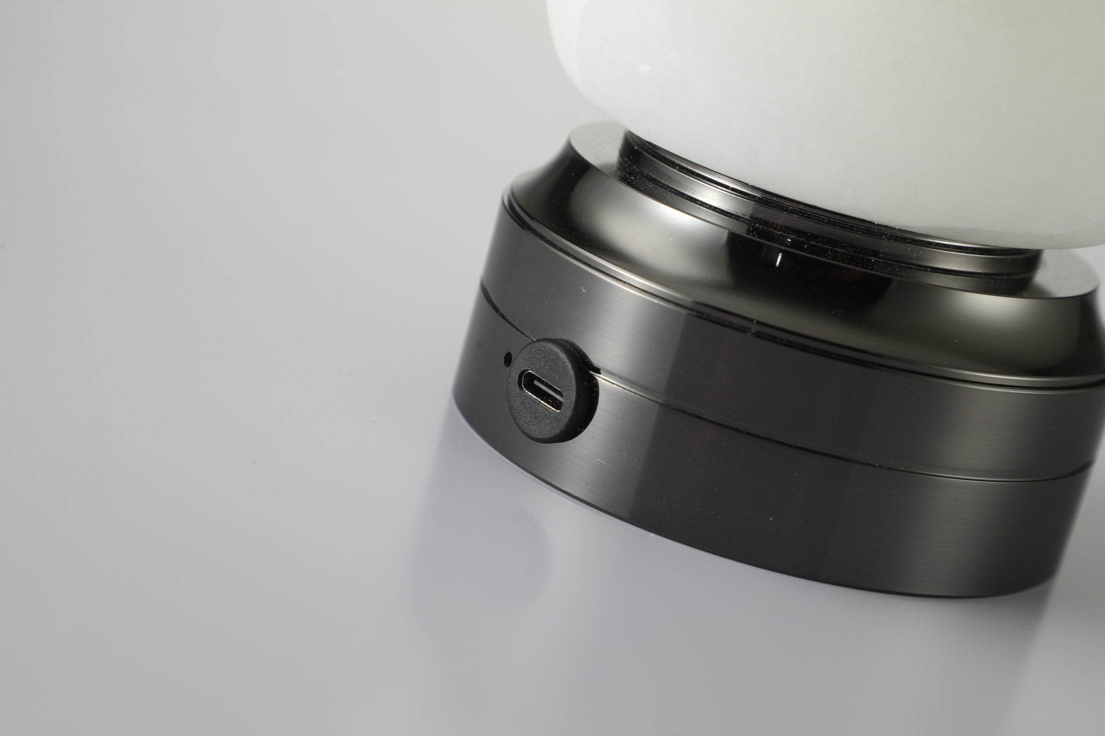 Spanish Alabaster USB Touch Table Lamp - 13 EOS 5D Mark IV_97030