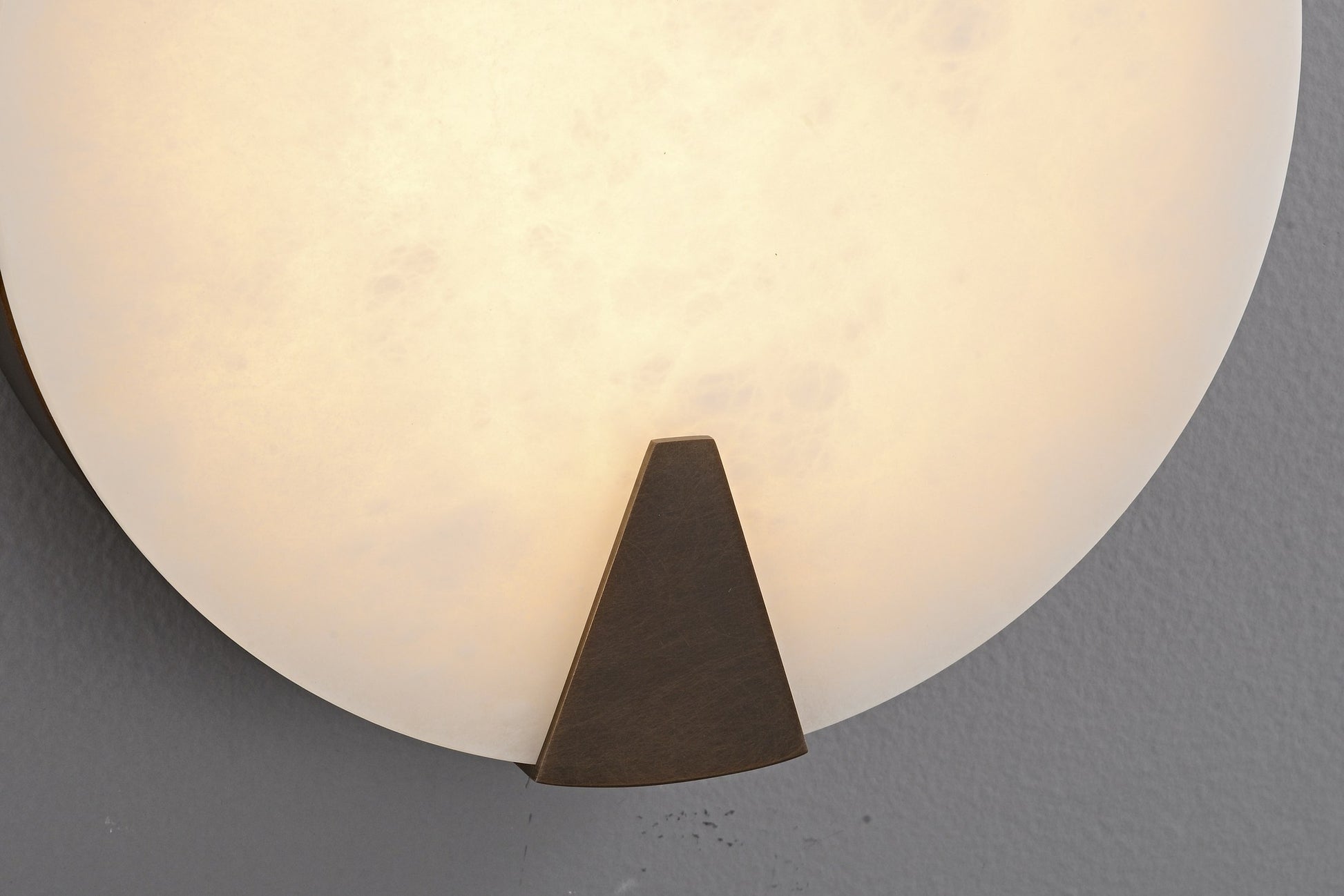 Spanish Snowflake Alabaster Round Wall Sconce - 15 11-22 375