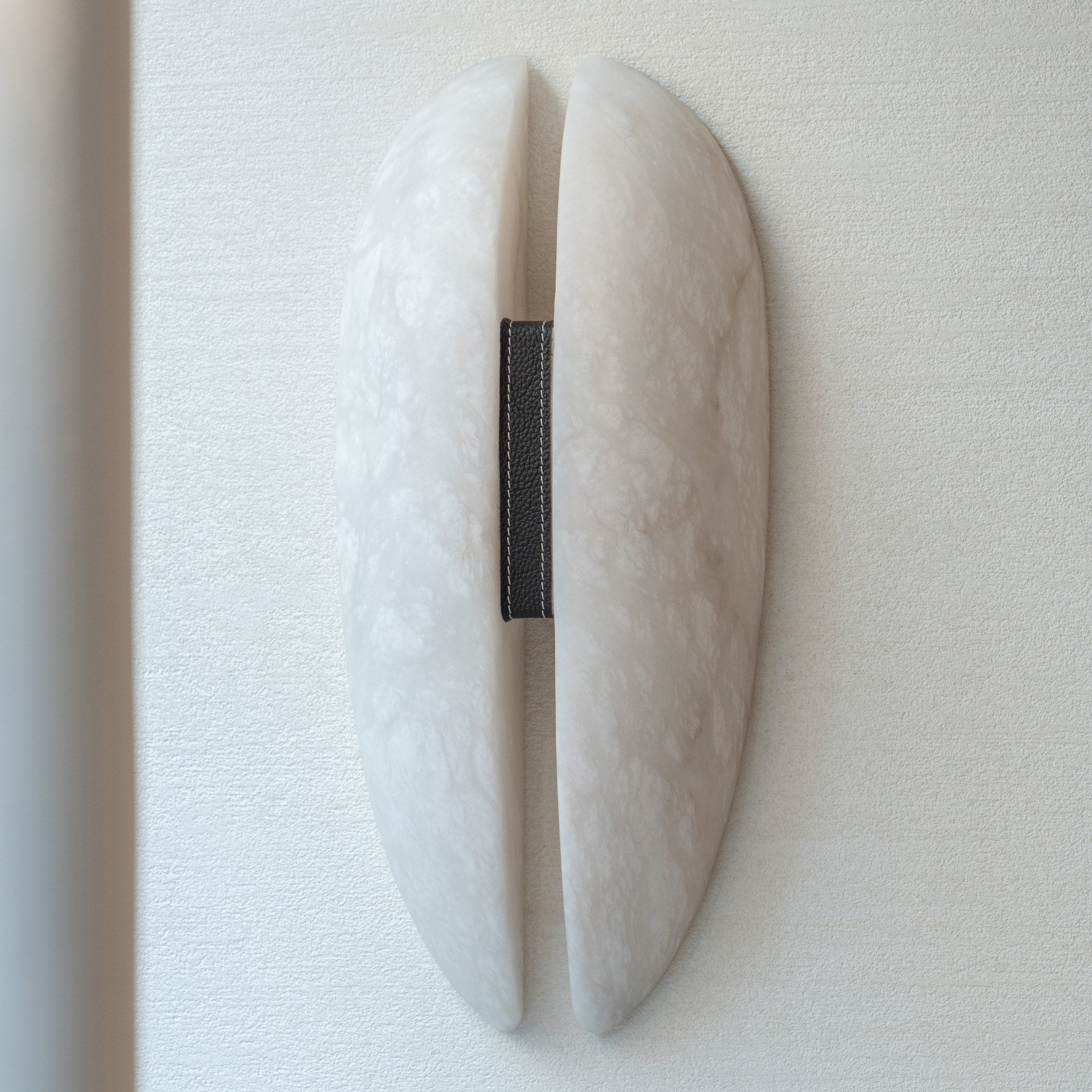 Spanish Snowflake Alabaster and Black Leather Wall Sconce - 16 d645fd84-32f2-4f76-826b-7788c1c18d2c