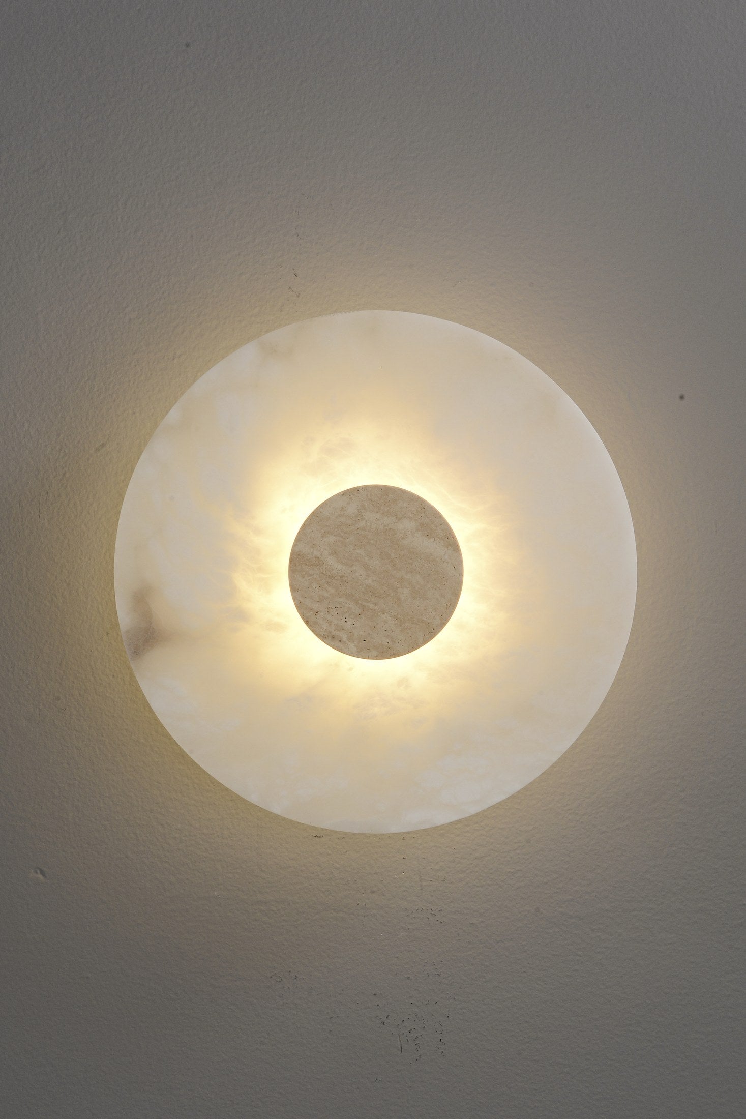 Spanish Alabaster and Marble Round Wall Sconce - 17 11-22 156