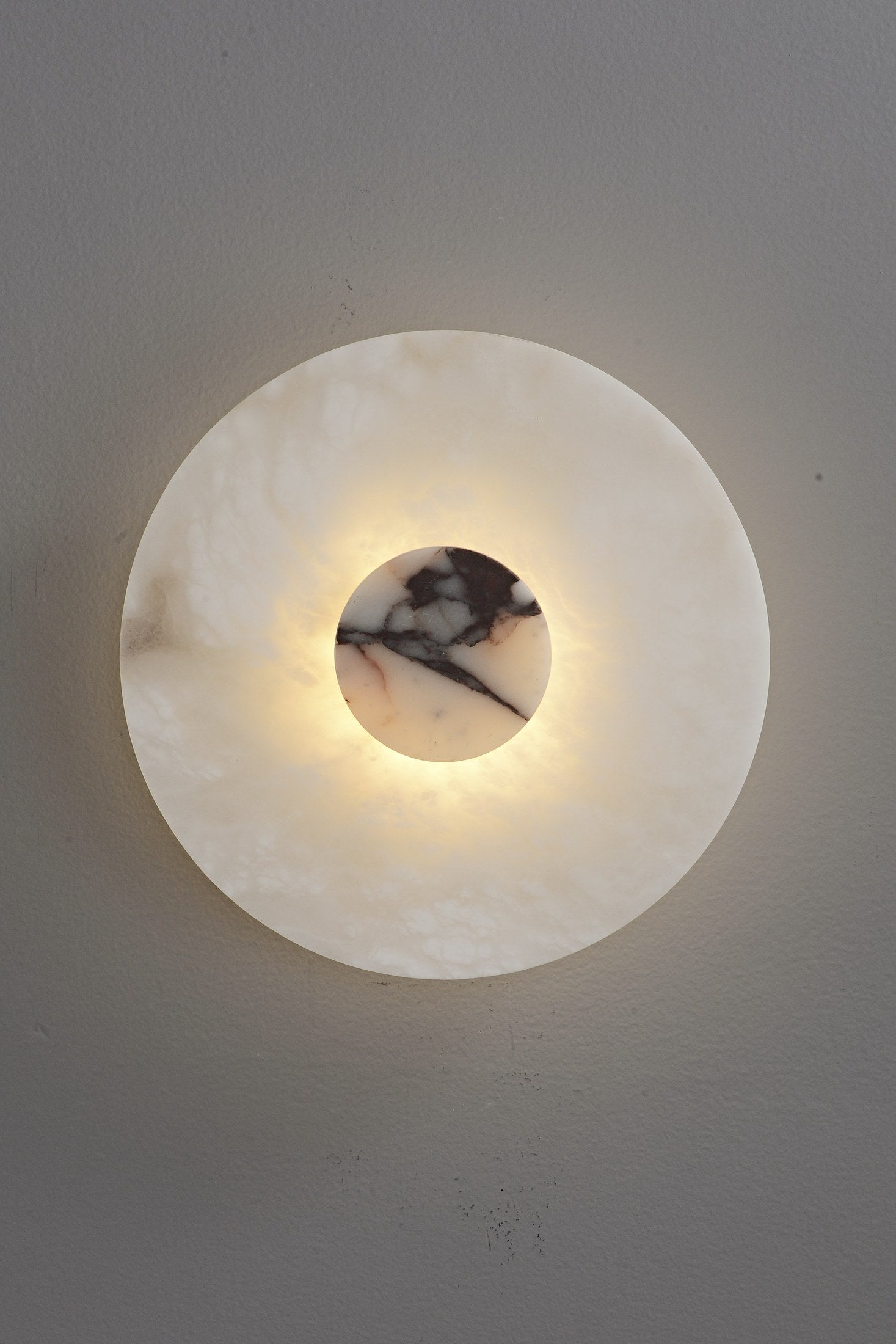Spanish Alabaster and Marble Round Wall Sconce - 19 11-22 184
