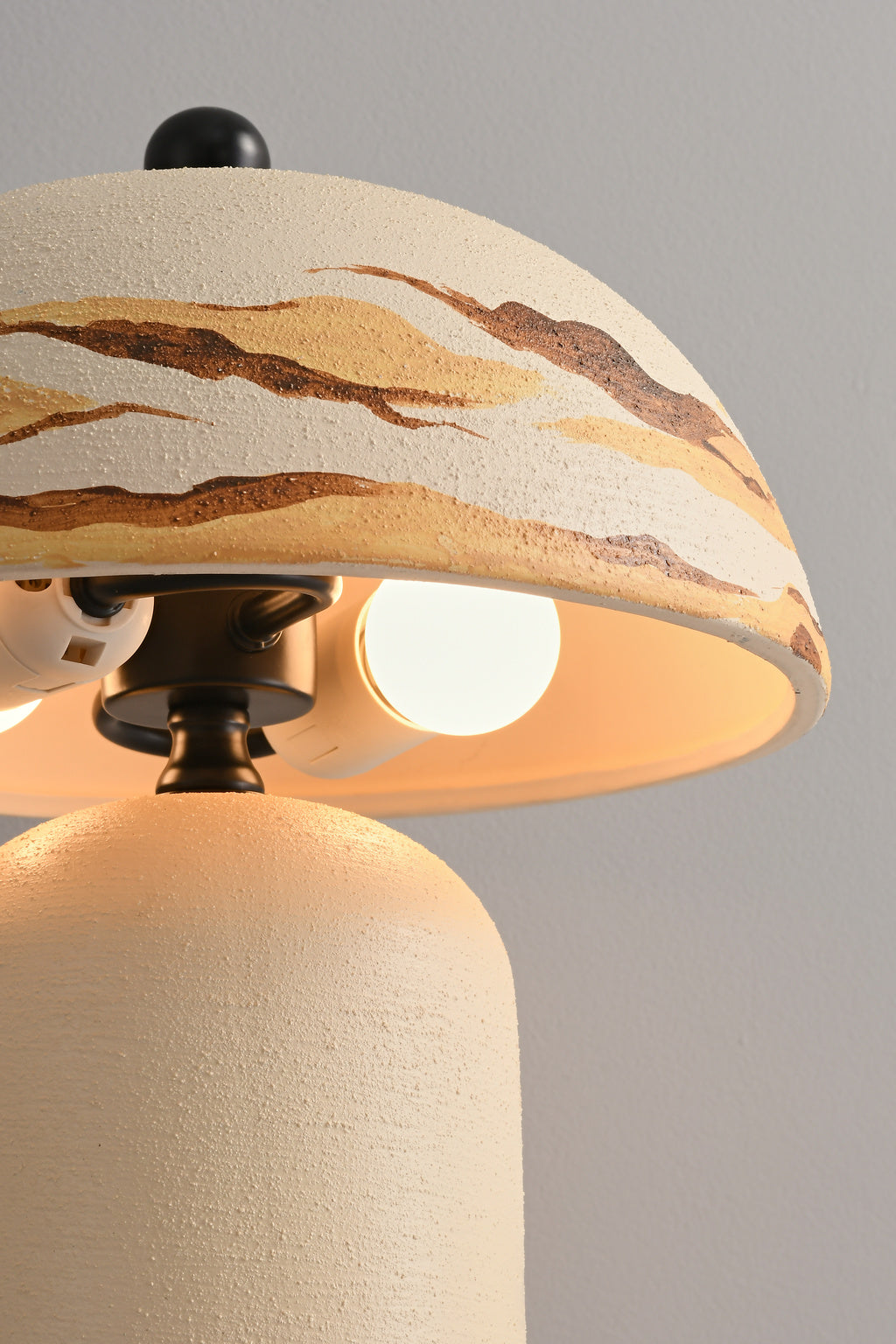 Desert Ivory table lamp dual E27 socket detail