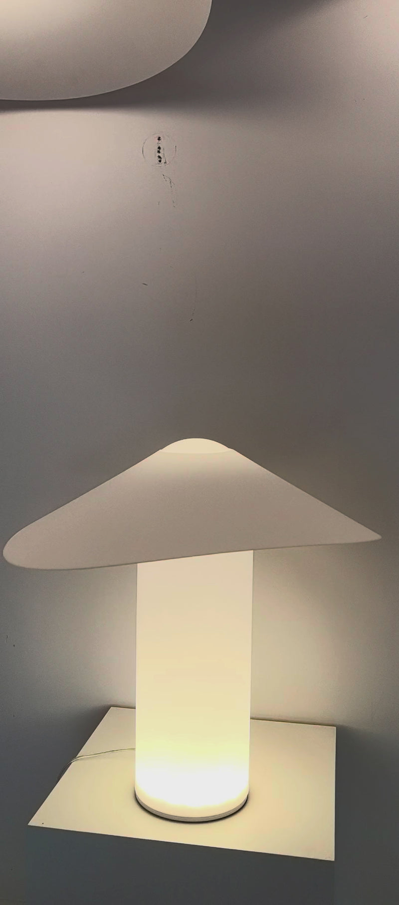 Velaire Sculptural Wing Table Lamp real product gallery video