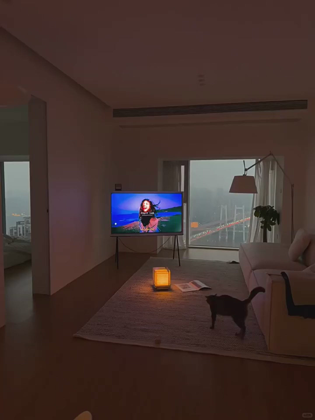 Load video: Modern Square Glass Table Lamp