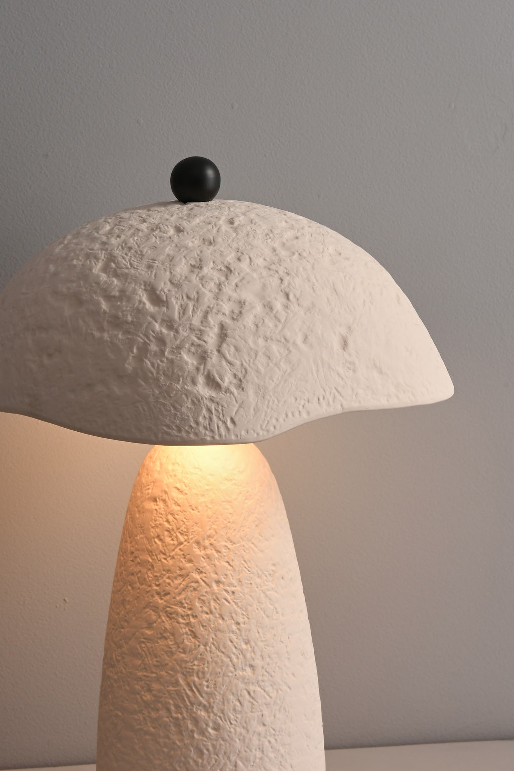 Velmurne textured dome shade and black finial real-photo detail
